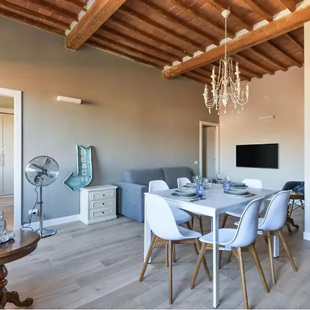 Maison Carol, Moderna E Luminosa In Centro E Vicino Al Mare 아파트 마리나디캄포